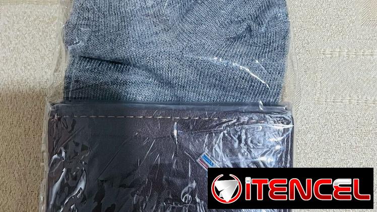 Regalo para Papás ( billeteras y medias ) envueltas