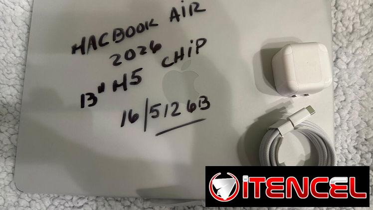 MacBook Air 13” M5 chip 2026 16GB/512GB
