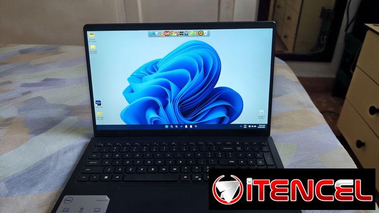 Laptop Dell i3 13na Generación + Estuche