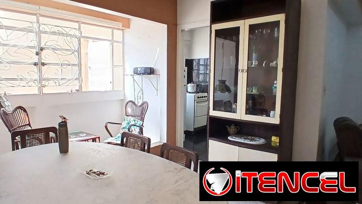 Apartamento en L y 17