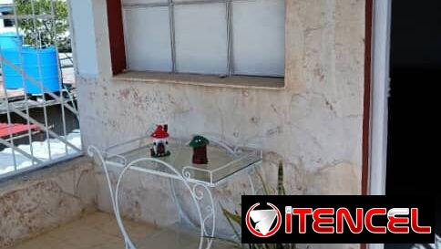 Se vende casa( ALTOS)de 4/4 en La Lisa Reparto Versalles