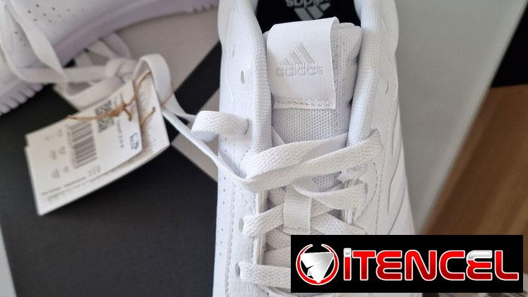 Adidas Tenasur Sport 2.0 K – ¡Elegancia y Comodidad en Blanco Total!