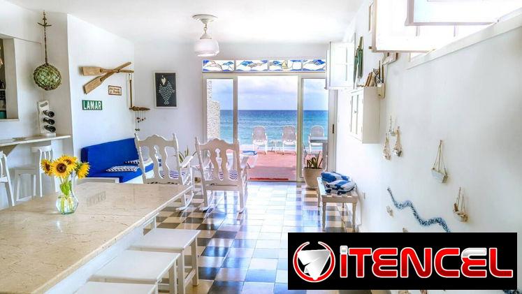 ⚓️ Casa de Lujo con Piscina Frente al Mar – Santa Fé, La Habana 🏝 ¡Estancia exclusiva con vista directa al mar!