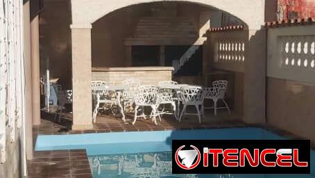 Casa Ana con piscina en bocaciega con respaldo energético para los split y 5 habitaciones. Whatssap 5 2 9 5 9 4 4 0