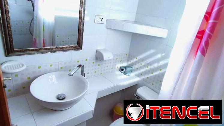 RENTO APARTAMENTO  EN PLAZA A UNA CUADRA DE LA UNIVERSIDAD DE LA HABANA( ZONA NO AFECTADA POR LA CORRIENTE) , DE DOS HAB