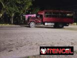 Camión Ford 52 de carga y pasaje en venta