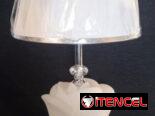 Lámpara de mesa moderna (L&G)
