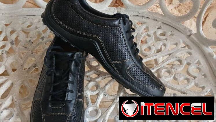 Zapatillas de piel de hombre