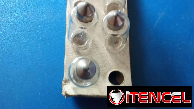 Se venden bombillos de luces interiores lada, lámparas del interior del capot del motor,bulbo de luces de salón .