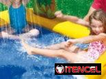 Piscina tipo parque inflable para el disfrute del verano en casa
