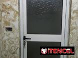 Marqueteria de aluminio y cristal