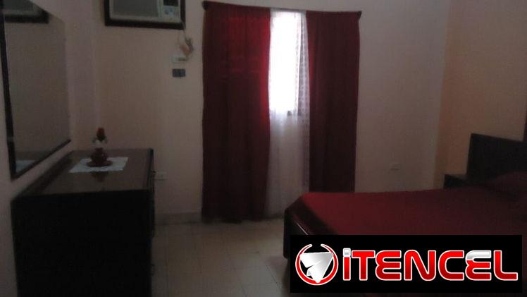 Se renta apartamento independiente de dos Habitaciones sito en calle 25 entre Paseo y calle A