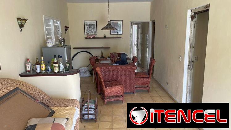 Vendo casa independiente en Versalles !La Lisa