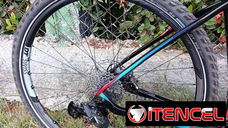 “Lapierre Pro Race Carbono 29″ – Como Nueva – 850 USD”