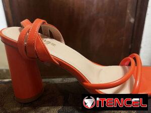 ff9c6897a3887a08c41327c28c73656e34f9b602ce819569a72235c98145cc2a