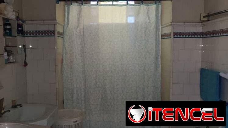 Biplanta en bajos en Ave 41 cerca de 60 con 3/4 y 2 baños en Playa !!!