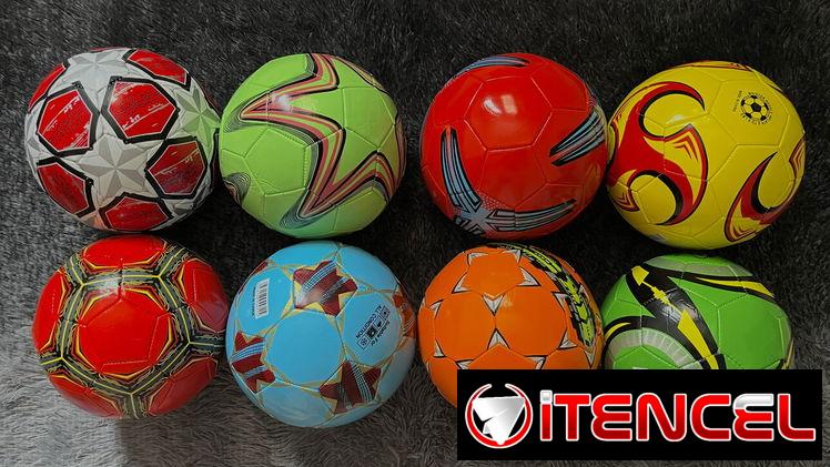 Pelotas de fútbol