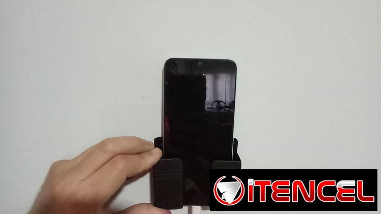 VENDO SOPORTE DE PARED PARA COLOCAR TU MÓVIL Y TUS MANDOS REMOTOS