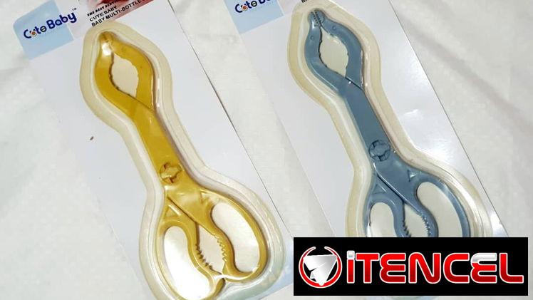 Pinzas para agarrar biberones o accesorios calientes. Soporte de seguridad. Color azul cielo. Nuevo sellado