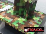 Piñatas y más decoraciones para cumpleaños y eventos