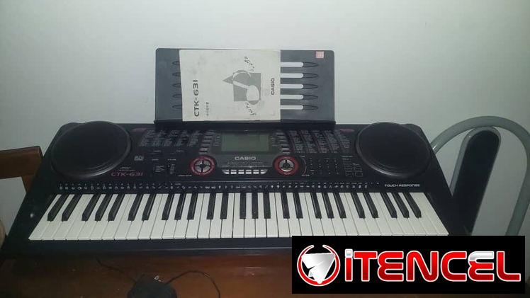 Piano Casio CTK 631