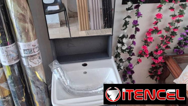 Lavamano con mueble y botiquin