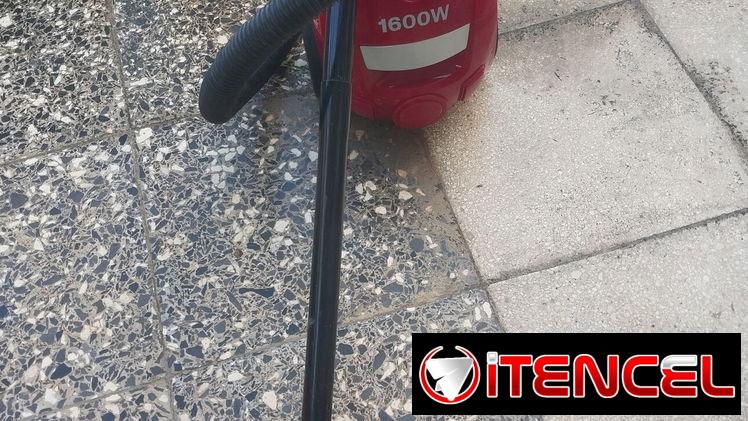 SE VENDE O SE HACE NEGOCIO