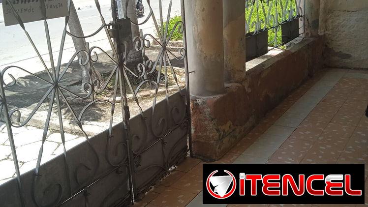 se alquila portal enrejado lugar céntrico carretera central 106 % san pedro y virtudes al frente a fincimex donde hay 2