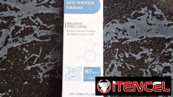 Serum facial: Ácido salicílico, retinol, vitamina C, phantenol y ácido hialurónico