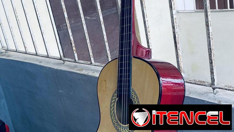{ Guitarra }