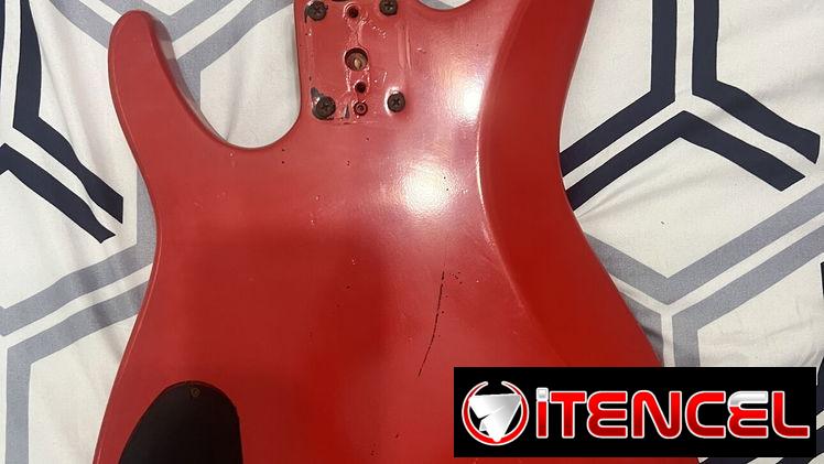 Bajo eléctrico Peavey