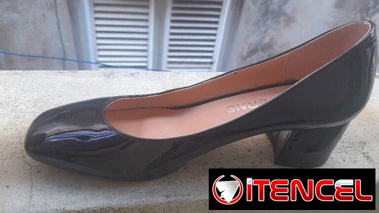 Se vende zapatos de mujer