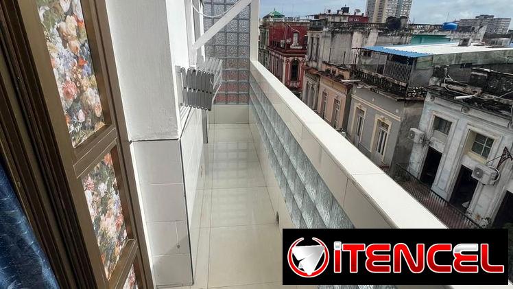 RENTA LINEAL PARA EXTRANJEROS, A SOLO UNA CUADRA DE LA UNIVERSIDAD DE LA HABANA.ZONA CON CORRIENTE.