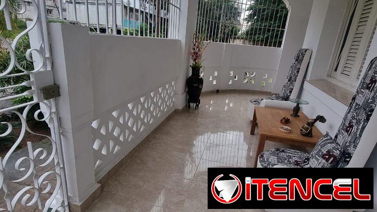 Casa Independiente en Playa Cerca de 43 y 58