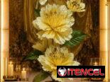 Búcaro de adorno con flores