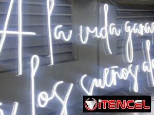 2d970fc6b86632a7c481ba2b2c4918a9e24956571c2e3f79539445b781dcffc9