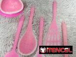 Set de 6 utensilios de silicona con base giratoria en 7800cup