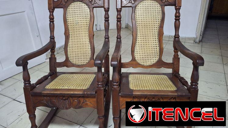Sillones de madera, buen estado.