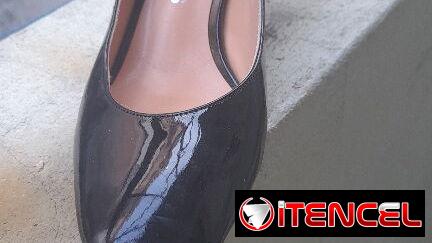 Se vende zapatos de mujer