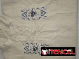 Camisa de hombre bordada de cuello chino. Talla M. Artesanía de Ecuador