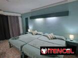 Hostal Las Palmas con Piscina y Jacuzzi Vacaciones en Familia