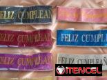 Bandas de feliz cumpleaños y coronas de quinceañeras