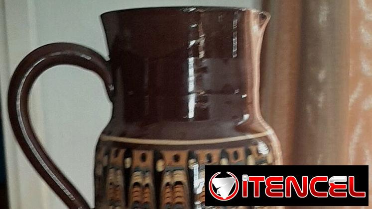 SE VENDE JARRA DE BARRO PINTADA PARA LIQUIDOS