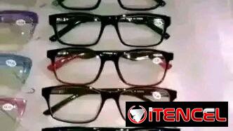 Lentes   de  conctato  y espejuelos  de aumento graduados