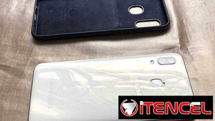 Samsung Galaxy A30 de uso