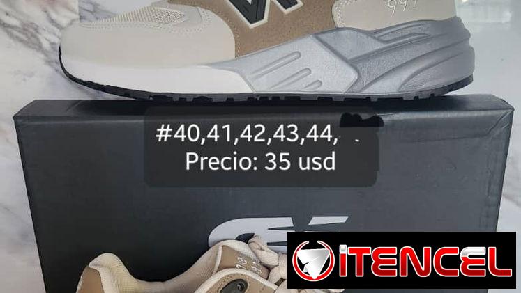 Tenis triple A