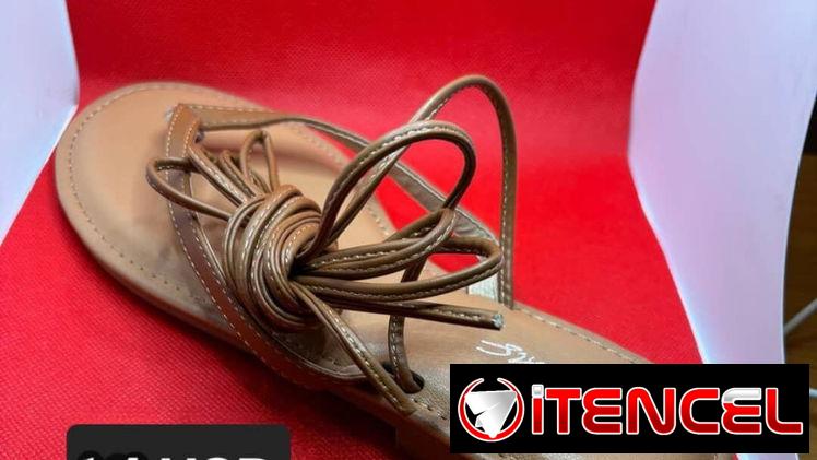 Tacones, sandalias y más