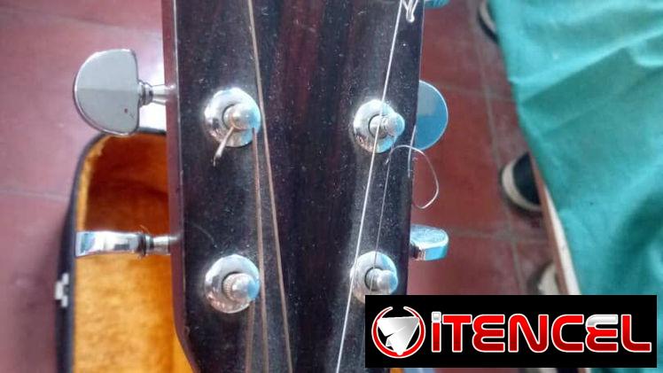 Guitarra Acústica