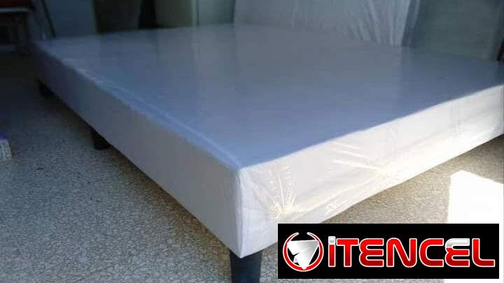 Box Spring y Colchon de espuma.