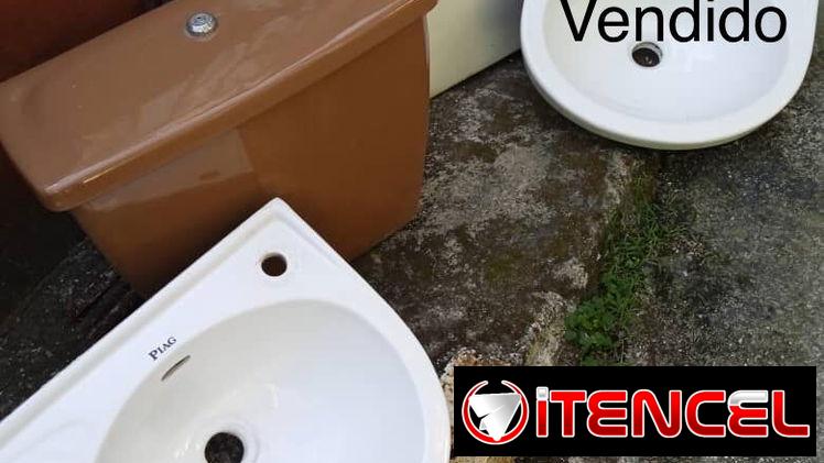 Lavamanos y tanques de tazas. En 1500 cada uno, con ajuste si compra todos. Tel. 53308332